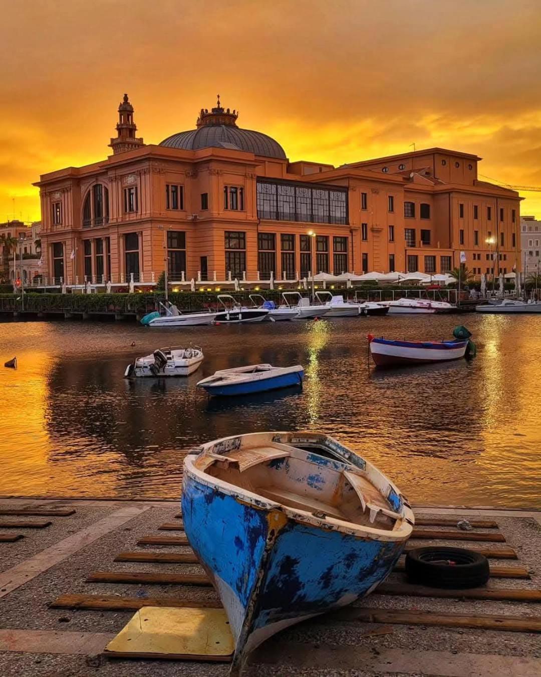 Apartamento D'Amar House Bari Exterior foto